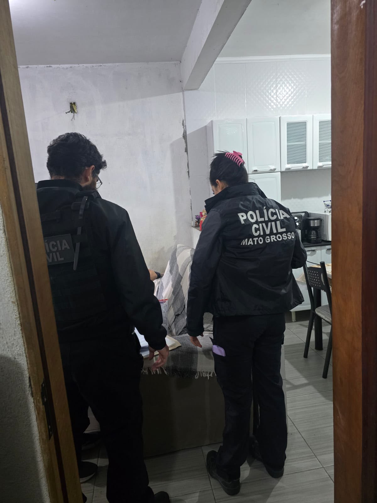 OPERAÇÃO IMAGEM VIOLADA - Polícia Civil cumpre mandados em SP contra investigado por divulgar fotos íntimas de vítima de MT