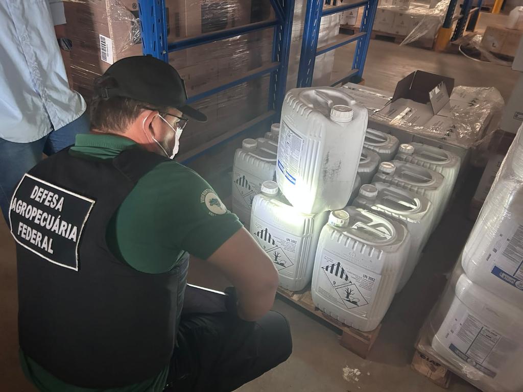 OPERAÇÃO TESMÓFORA - Polícia Civil e Ministério da Agricultura e Pecuária deflagram operação contra empresas suspeitas de comercializar insumos agrícolas irregulares