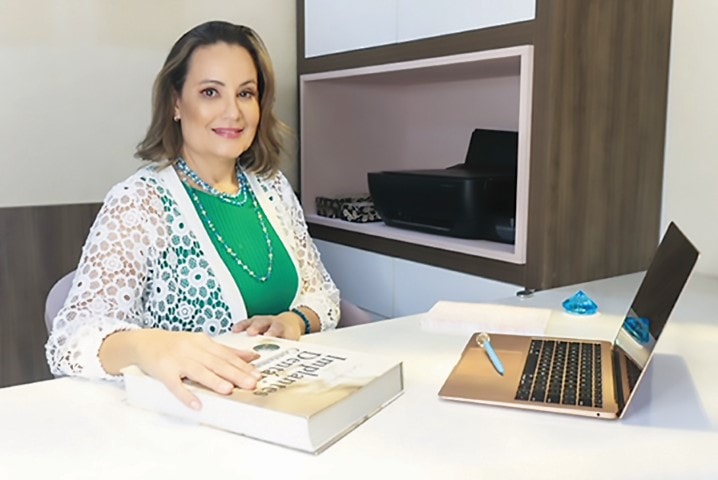 ‘Odontologia é saúde’, destaca a cirurgiã-dentista Dra. Theiza Souza