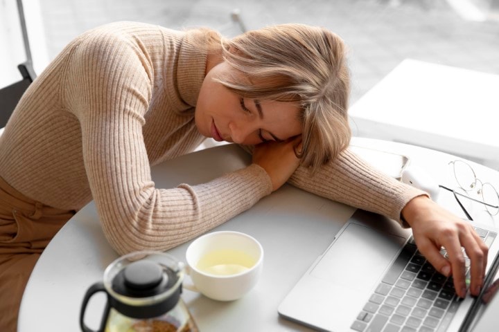 Cansaço ou fadiga? Como identificar a diferença e recuperar sua energia antes que seja tarde