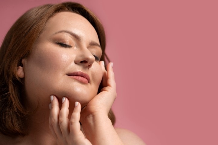 O que Kris Jenner, Demi Moore e Brad Pitt têm em comum? Especialista explica técnica que prioriza rejuvenescimento natural