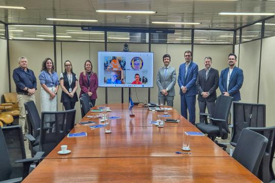Reunião entre representantes do TCE-MT e Receita Federal/ TCE-MT