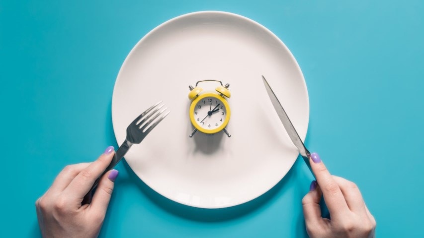 Jejum intermitente: Principais etapas e contraindicações da dieta