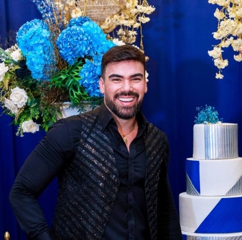 Hebert Mattos comemora seu aniversário com sucesso em estilo All Black
