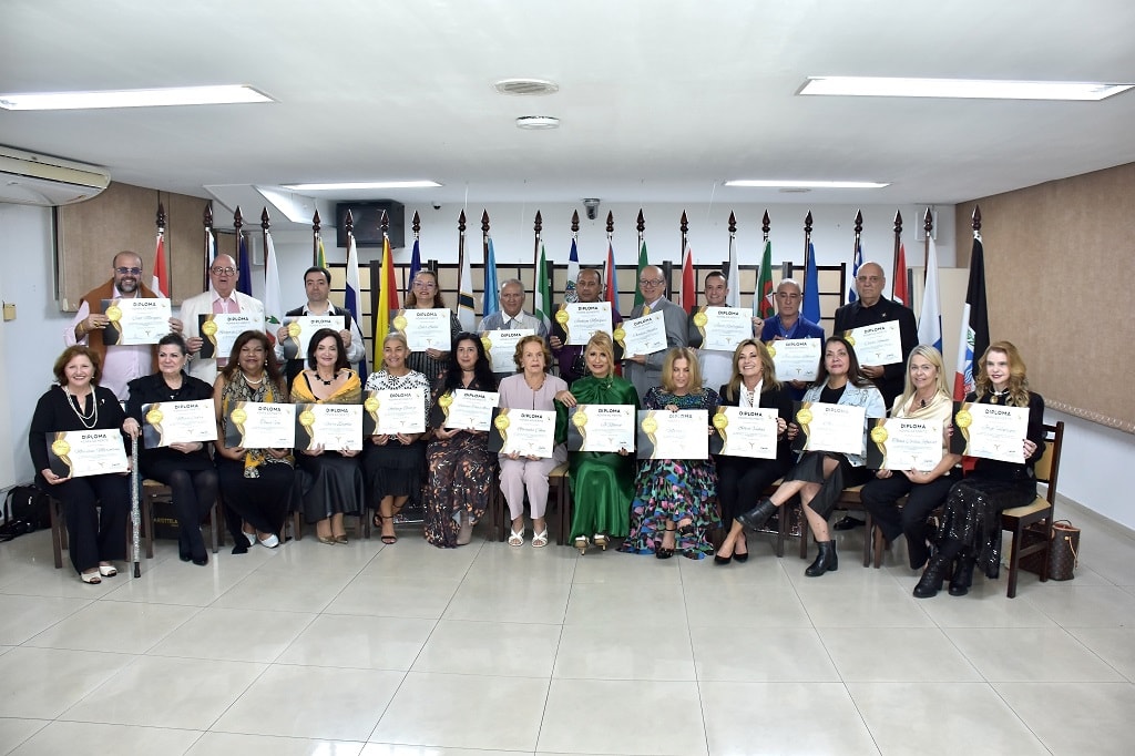 Entre reconhecimento, memória e defesa da liberdade de expressão, Confraria Mulheres 40+ celebra o jornalismo em noite de destaque em São Paulo