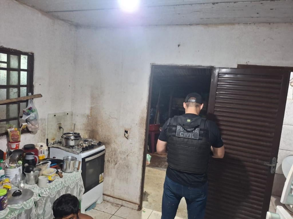 OPERAÇÃO BRILHO FALSO